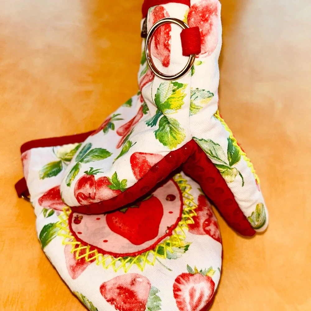 Strawberry Shortcake Handcrafted Kitchen Mittens Retro Cartoon One Of aKind